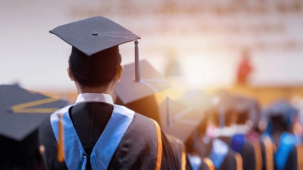 Diploma of Pharmacy: A Smart First Step Towards a Career in Healthcare